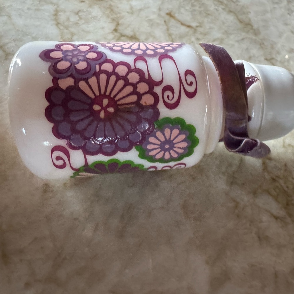 Avon Floral Body Moisturizer - Purple and Green